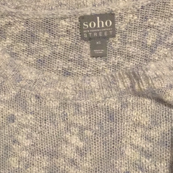 Women Sweater - Picture 2 of 2